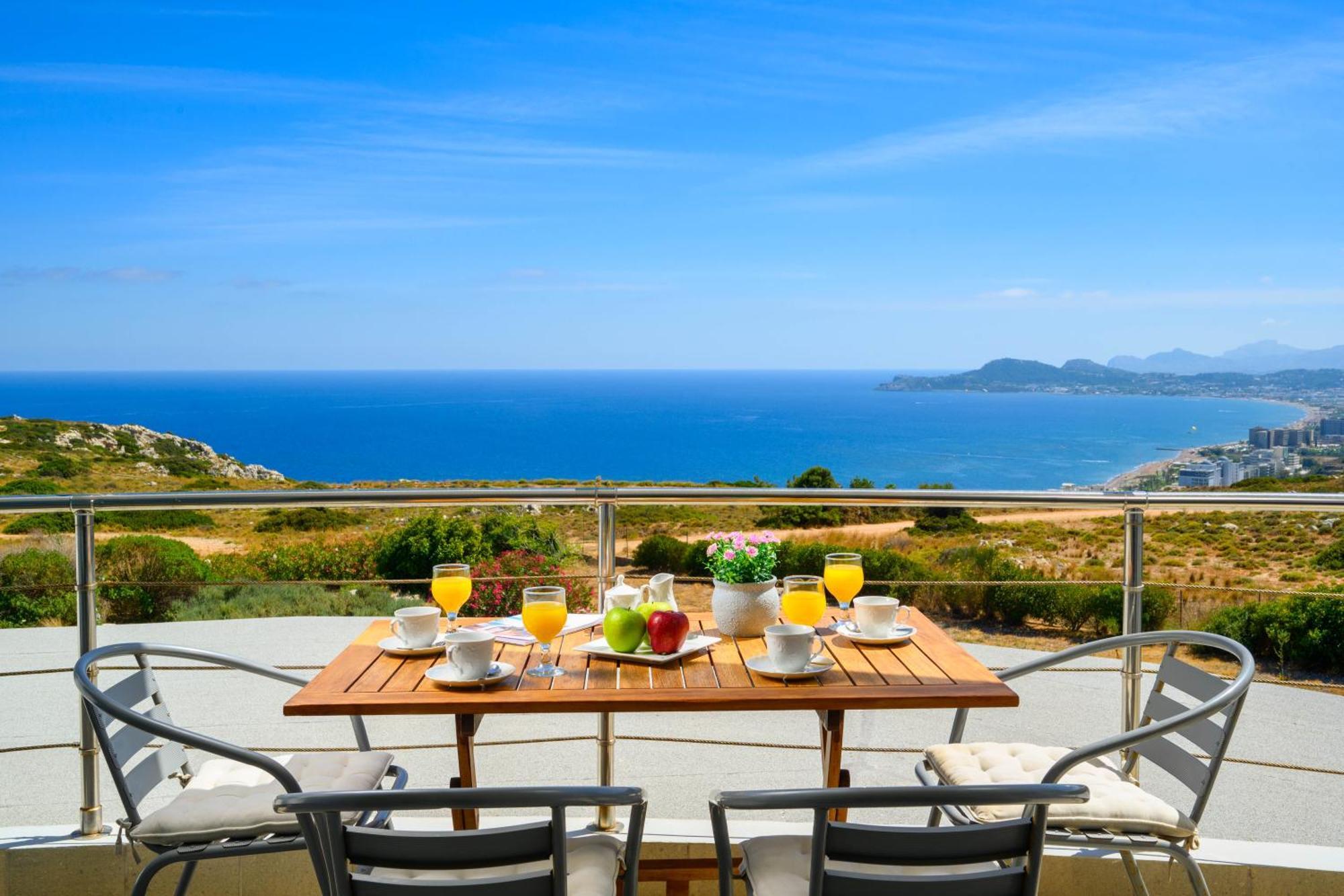 Villa Zafira - Seaview Manor With Heated Pool Kallithéa Kültér fotó