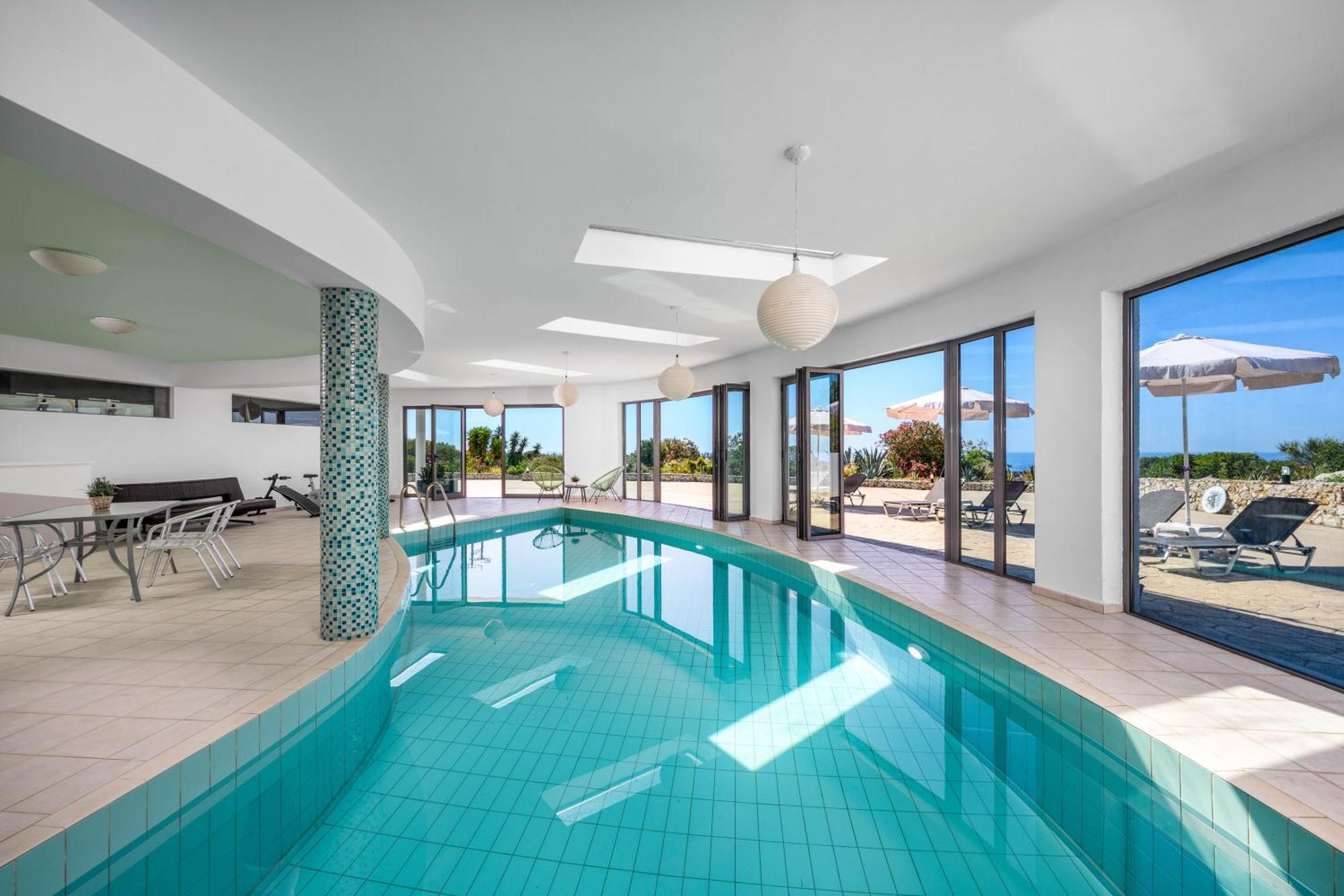 Villa Zafira - Seaview Manor With Heated Pool Kallithéa Kültér fotó