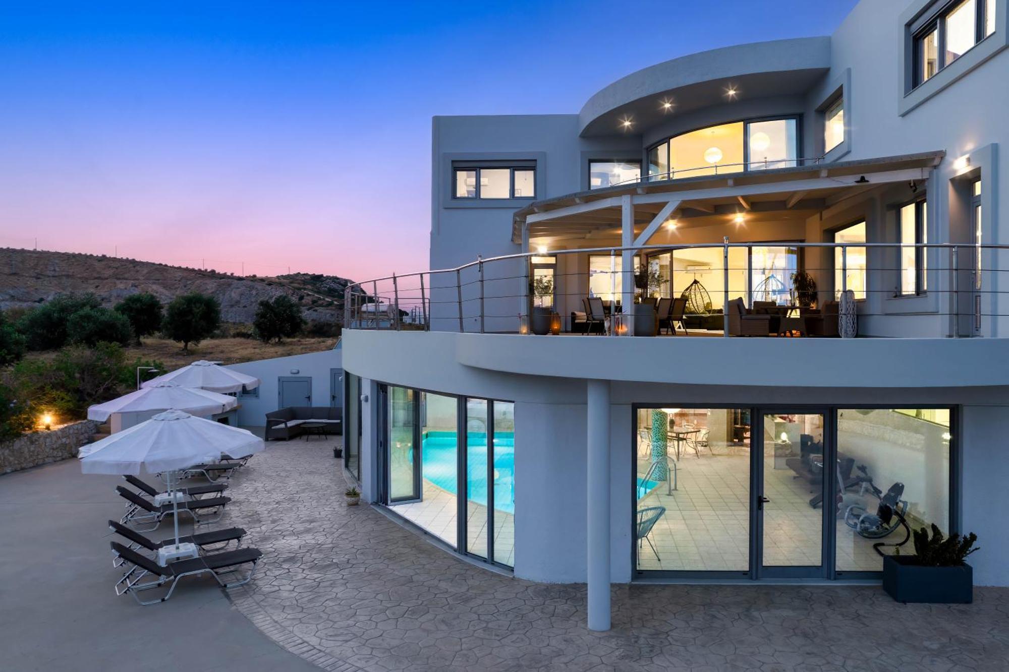 Villa Zafira - Seaview Manor With Heated Pool Kallithéa Kültér fotó